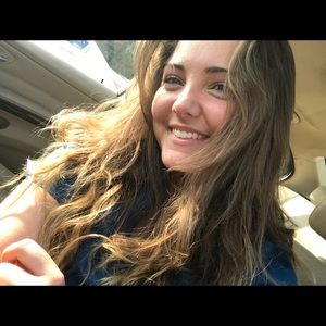 Meet your Posher, Abigail